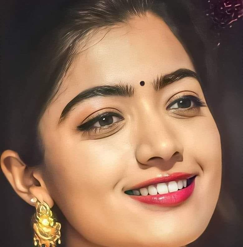 Rashmika Mandanna - Biography, Age, Husband & Beautiful Images